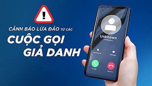 Cụ bà 72 tuổi ở Hà Nội bị kẻ mạo danh gọi điện thoại chiếm đoạt 200 triệu đồng