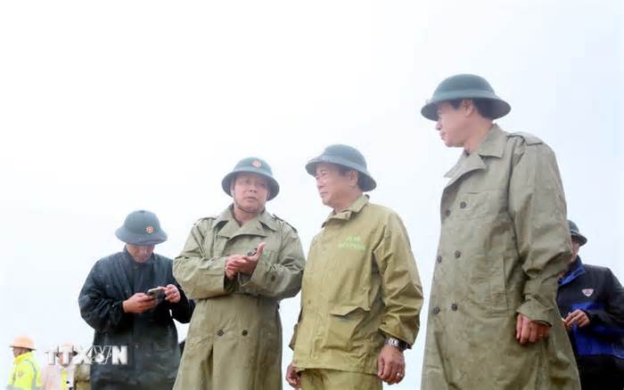 Vụ hai thuyền cá bị chìm tại Quảng Trị qua lời kể của những ngư dân được cứu