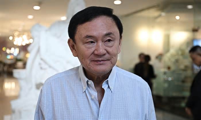 Vua Thái Lan ân xá cho cựu thủ tướng Thaksin