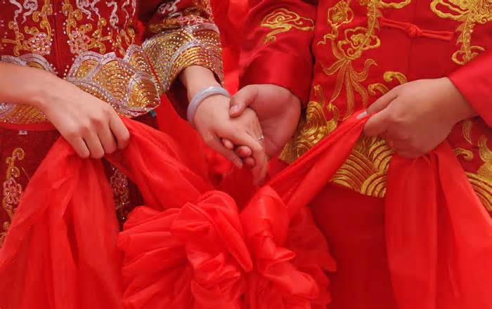 Trung Quốc khuyến khích kết hôn và sinh con, bớt đòi sính lễ cao