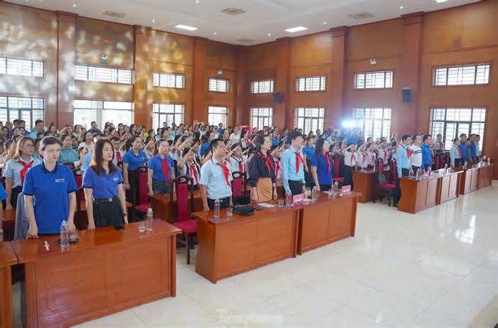 100 thí sinh tranh tài 'Phụ trách sao giỏi' tỉnh Nghệ An
