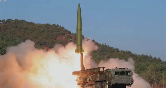 Hàn Quốc phát hiện Triều Tiên phóng nhiều tên lửa đạn đạo