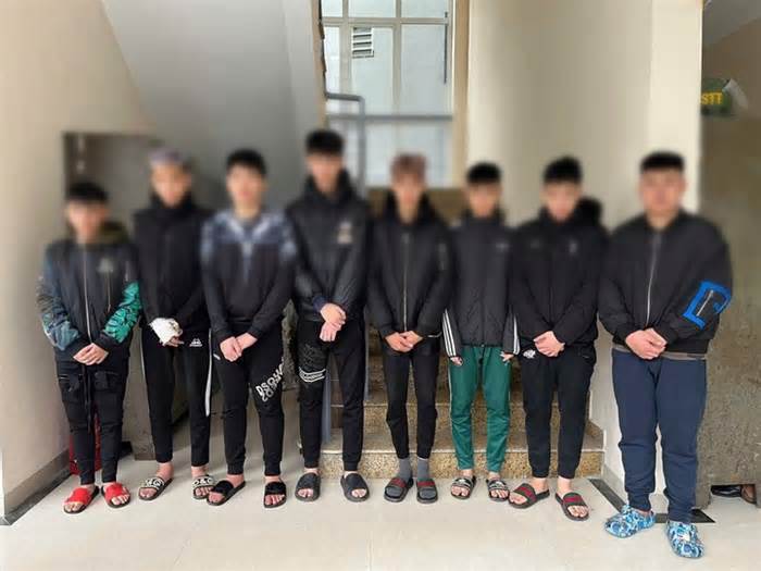 Công an Hà Nội tạm giữ 5 thanh niên sàm sỡ cô gái, gây rối ở hầm Kim Liên