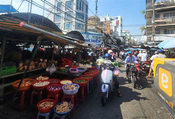 Tấp nập mua đồ lễ ngày ông Táo về trời