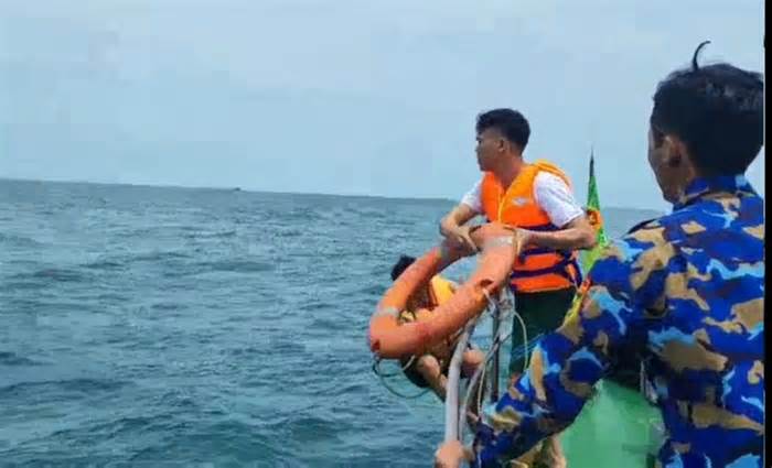 Biên phòng Quảng Trị tìm kiếm, phát hiện thi thể ngư dân mất tích