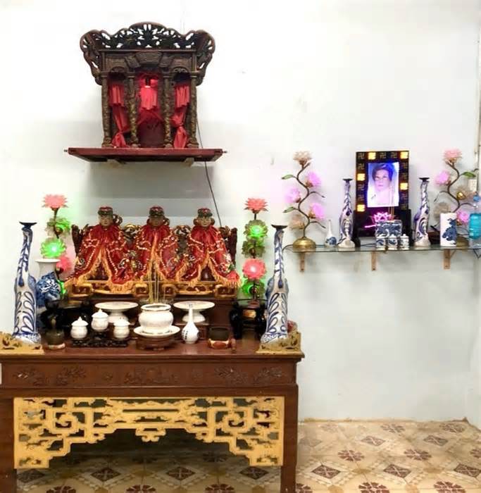 Đã an vị bàn thờ tổ và bàn thờ nghệ sĩ Phùng Há ở Trung tâm dưỡng lão Thị Nghè