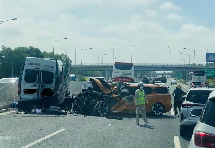 Nguyên nhân vụ tai nạn liên hoàn trên cao tốc Hà Nội - Hải Phòng