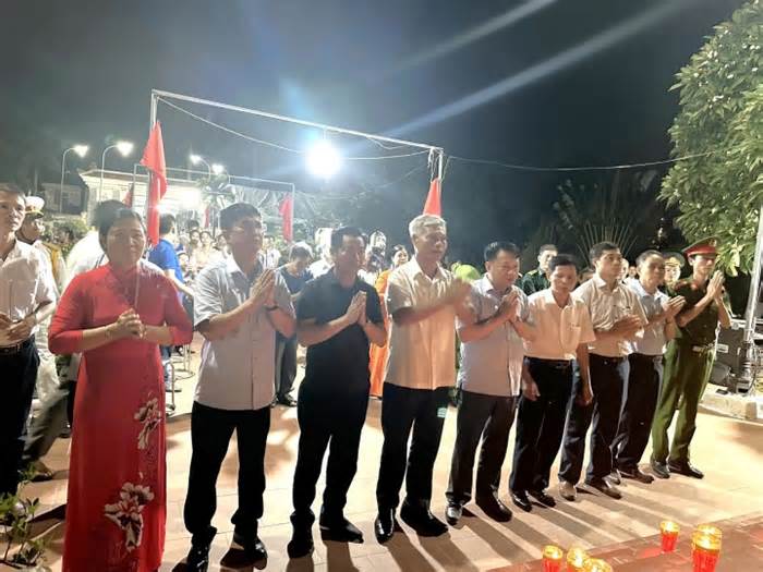 Hà Nội: Lãnh đạo huyện Thanh Oai dâng hương tưởng nhớ các anh hùng liệt sỹ