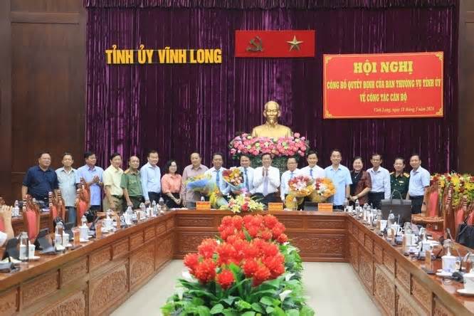 Bản tin 8H: Bổ nhiệm nhân sự chủ chốt tỉnh Vĩnh Long