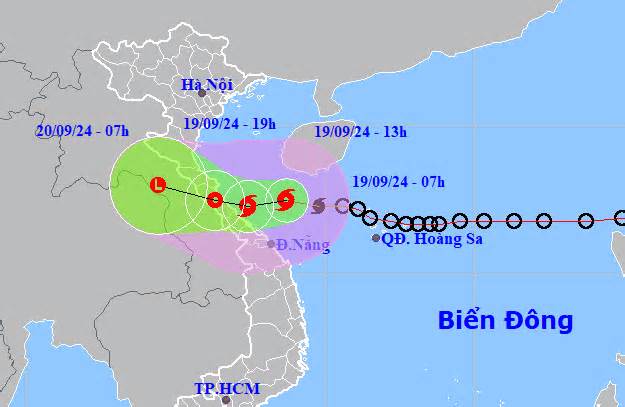 Bão số 4 mạnh lên cấp 8-9, giật cấp 11, đang trên vùng biển ven bờ Quảng Bình - Thừa Thiên Huế