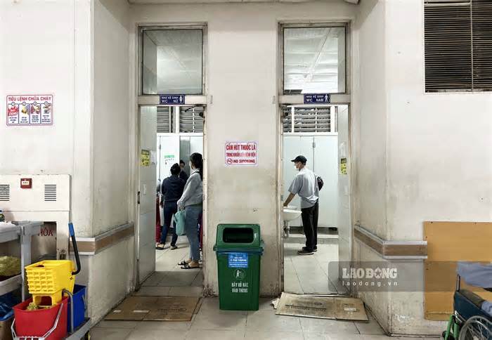 TPHCM: Người dân vẫn ám ảnh mùi nhà vệ sinh bệnh viện