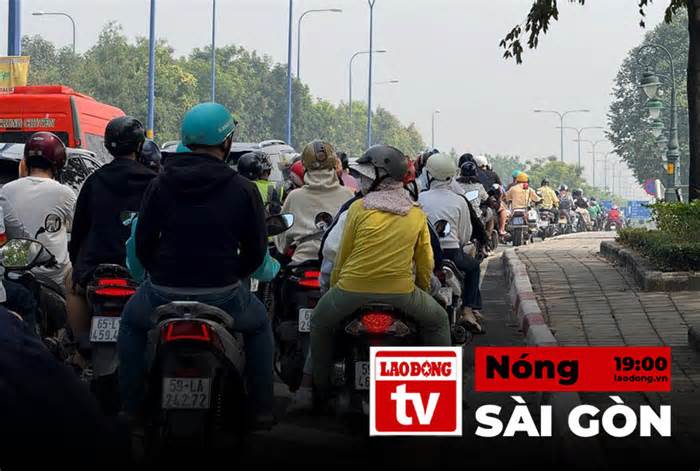 Nóng Sài Gòn: Ùn ứ hàng cây số vì cấm đường phục vụ đua xe