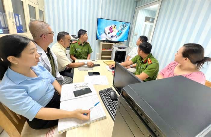 'Trẻ em sinh ra trẻ em', cách nào ngăn chặn?