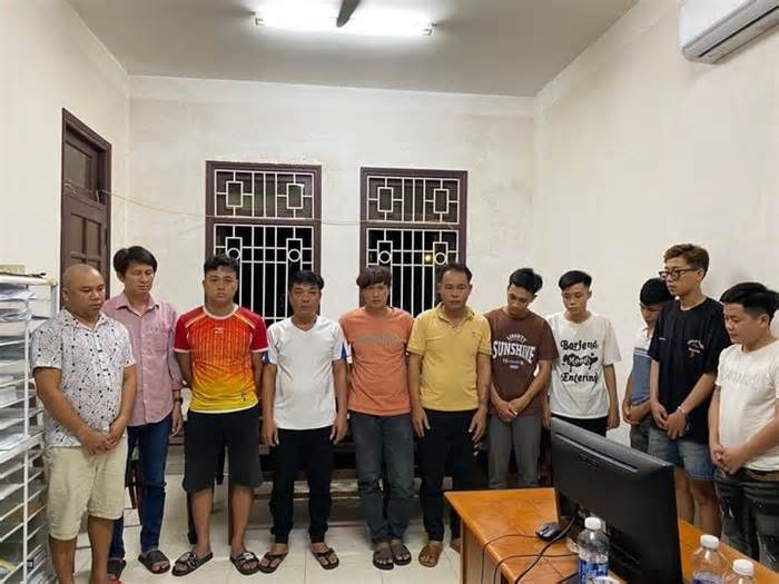 Quảng Nam: Triệt phá 3 đường dây cá độ bóng đá, tạm giam 11 người