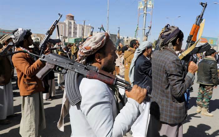 Trung Quốc 'kêu gọi Iran kiềm chế Houthi ở Biển Đỏ'