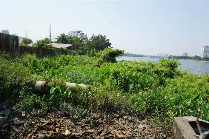Bán đảo Thanh Đa: dự án chống sạt lở cấp bách nhưng làm như... rùa bò