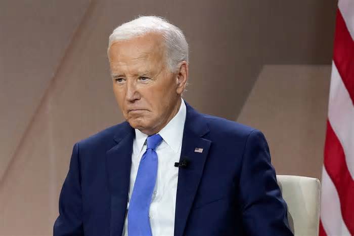 Ván cược sai của đảng Dân chủ vào Tổng thống Biden