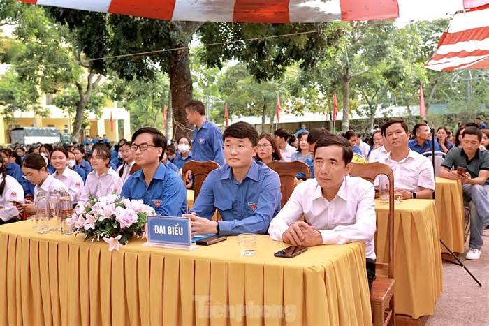 Nghệ An tuyên dương học sinh 3 tốt, 3 rèn luyện