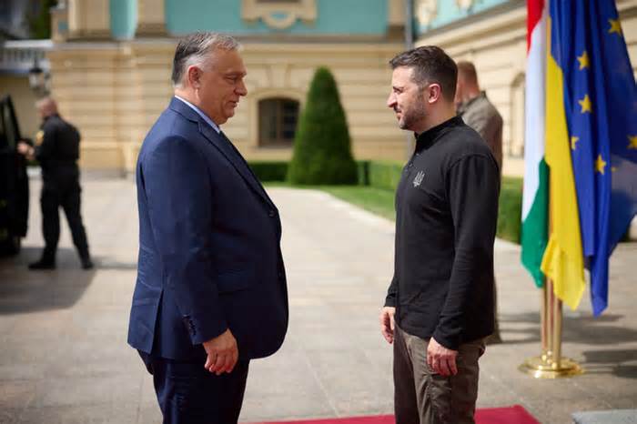Lời kêu gọi ngừng bắn ở Ukraine của thủ tướng Hungary khó thành hiện thực