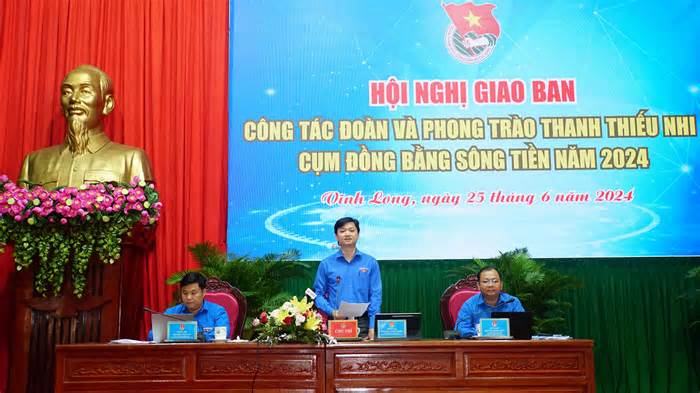 Bí thư Trung ương Đoàn giao ban cụm Đồng bằng sông Tiền