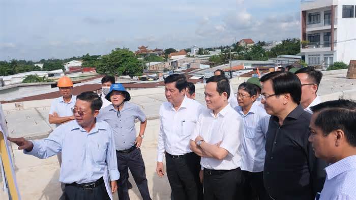 Phó Thủ tướng Trần Lưu Quang kiểm tra 3 dự án vốn ODA tại Cần Thơ