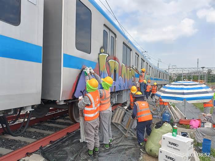 Dùng chó nghiệp vụ để bảo vệ tuyến đường sắt Metro Bến Thành