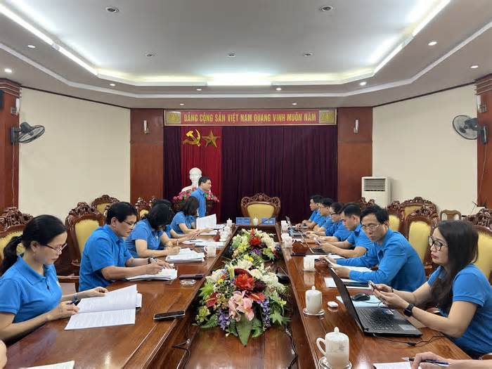 Đoàn kiểm tra, giám sát Tổng Liên đoàn Lao động Việt Nam làm việc tại Nghệ An