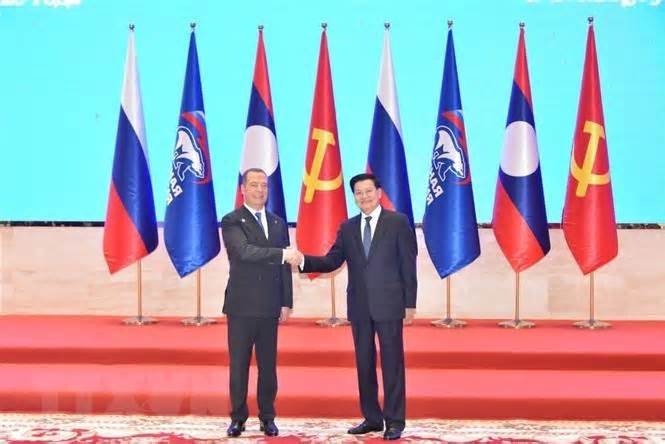 Củng cố, nâng tầm quan hệ hữu nghị giữa hai nước Lào-Nga