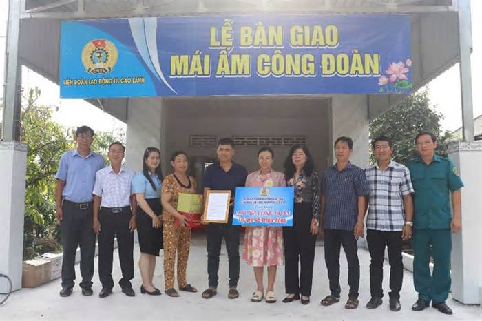 Niềm vui trong Mái ấm Công đoàn ngày cận Tết Nguyên đán