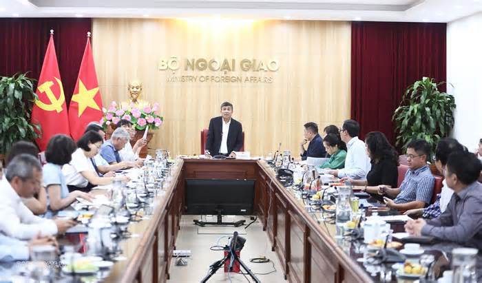 Hướng tới Luật Hàm, cấp ngoại giao đáp ứng yêu cầu đối ngoại trong giai đoạn mới