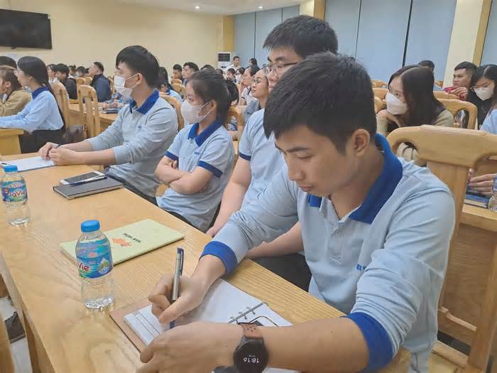 Công nhân Thái Nguyên được học tiếng Hàn, tiếng Trung miễn phí