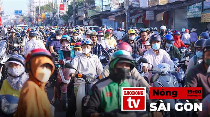 Nóng Sài Gòn: Cuối tuần, cửa ngõ phía Tây TPHCM kẹt không lối thoát