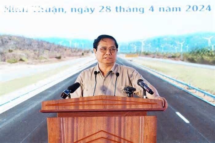 Thủ tướng cắt băng khánh thành cao tốc Cam Lâm - Vĩnh Hảo
