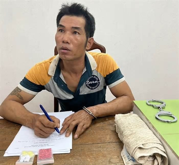 Khởi tố đối tượng tàng trữ ma túy tổng hợp ở Quảng Ninh
