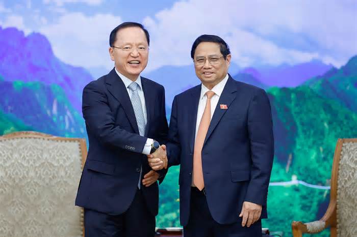 Thủ tướng Chính phủ Phạm Minh Chính tiếp Tổng Giám đốc tài chính Samsung