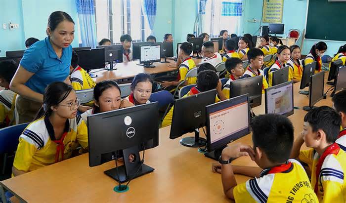 Đề thi học sinh giỏi môn Tin học lớp 9 sai, vẫn có thí sinh đạt điểm tuyệt đối