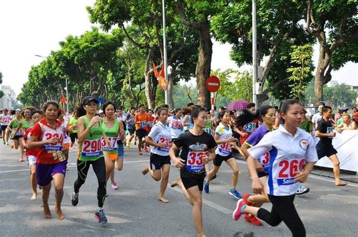 Hà Nội: Quận Hoàn Kiếm đề nghị không tổ chức các giải chạy đêm quanh Hồ Gươm