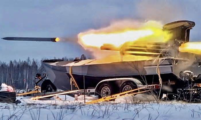 Ukraine thử phóng rocket Grad từ xuồng tự sát