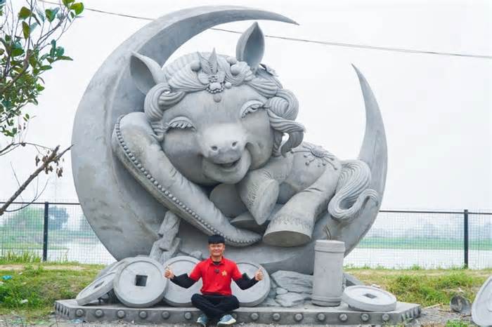 Linh vật 'Ngựa thương' chốt giá hơn 222 triệu đồng, dành tặng người nghèo đón Tết