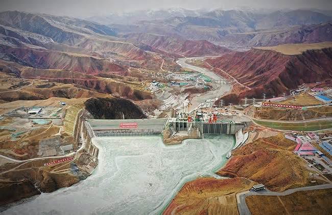 Trung Quốc đưa thủy điện cao bậc nhất thế giới vào hoạt động