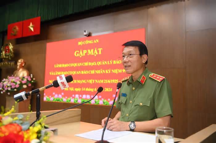 Bộ trưởng Lương Tam Quang chủ trì gặp mặt lãnh đạo các cơ quan báo chí