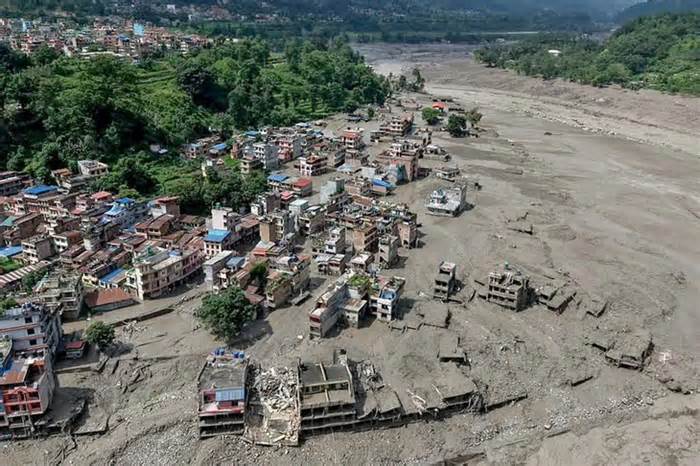 Lũ quét kinh hoàng ở Nepal: Chưa phải mùa tour của khách Việt, khách lẻ cần lưu ý