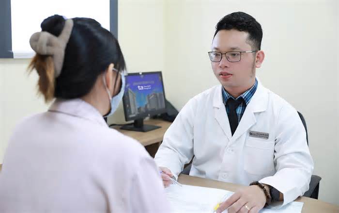 Nguyên nhân gây đau cổ tay sau sinh