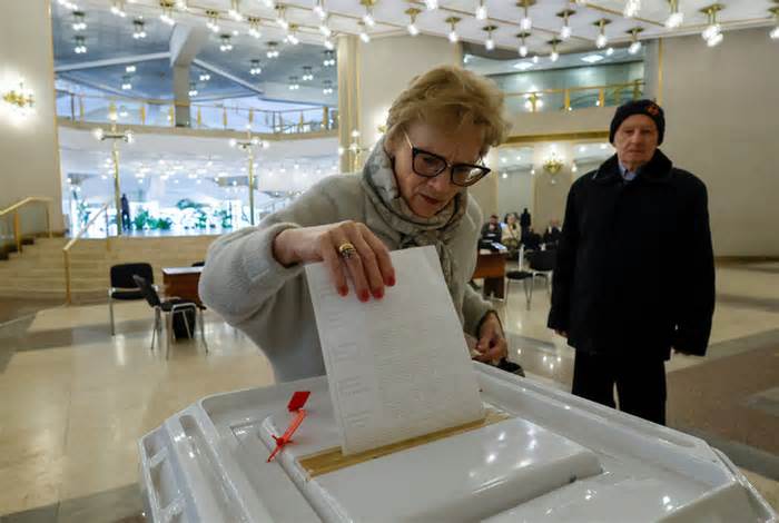 Ukraine không công nhận kết quả bầu cử cở 4 vùng bị chiếm đóng