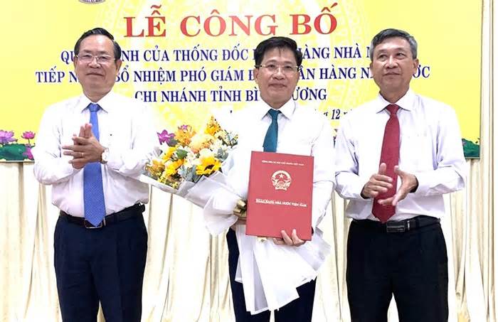 Công bố quyết định của Thống đốc Ngân hàng Nhà nước Việt Nam về công tác cán bộ
