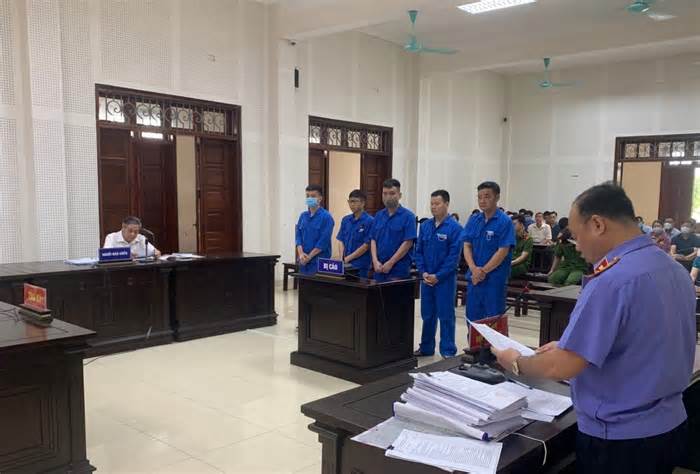 Xét xử vụ án tham ô tài sản chiếm đoạt hơn 312 triệu đồng ở Quảng Ninh