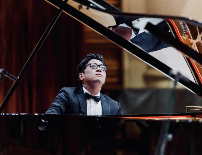 Nghệ sĩ piano Lưu Hồng Quang về nước làm concert Hành trình hồi sinh sau bão số 3