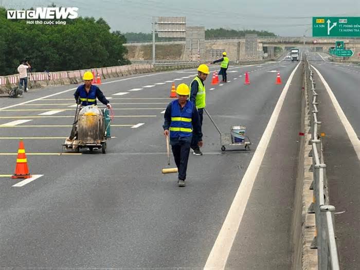 Hàng loạt tai nạn thảm khốc trên cao tốc: Cục CSGT chỉ điểm 'cốt tử'