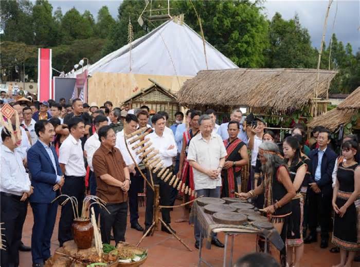 Ngày hội Tây Nguyên với sự tham gia của 800 nghệ sĩ, vận động viên