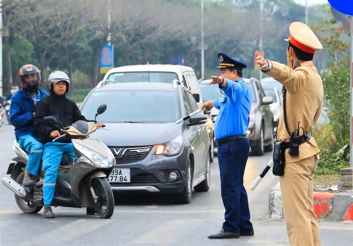 Hà Nội lập 4 tổ công tác xử lý ‘điểm đen’ tai nạn giao thông